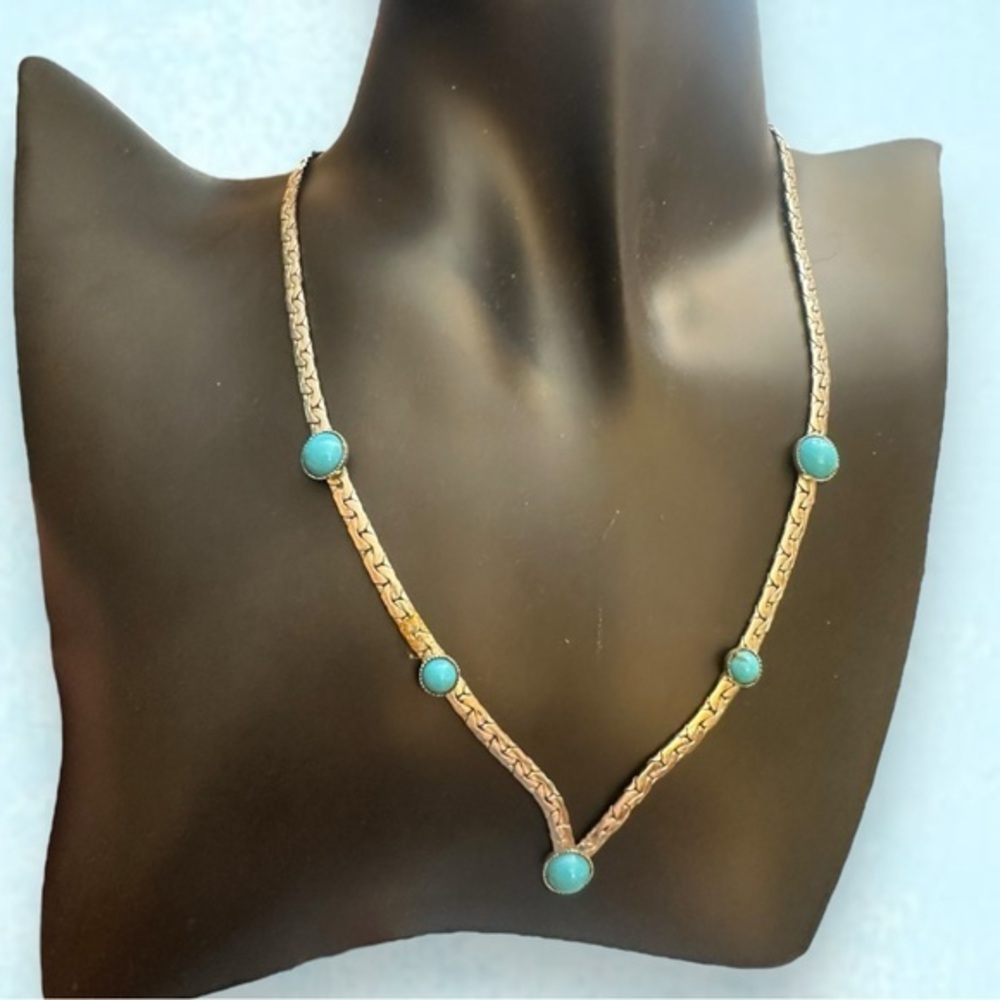 Women’s Vintage Sarah Coventry Silver Plated Turquoise Sweetheart Necklace